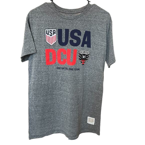 New ~ RETRO BRAND ~ D.C. United x USMNT Soccer T-Shirt Size S - Picture 1 of 5